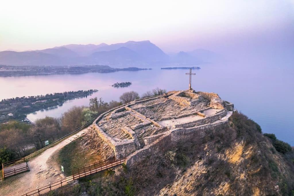 -Piscina E Parcheggio- Casa A Pochi Passi Dal Lago Padenghe sul Garda Εξωτερικό φωτογραφία