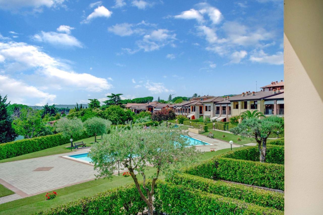 -Piscina E Parcheggio- Casa A Pochi Passi Dal Lago Padenghe sul Garda Εξωτερικό φωτογραφία